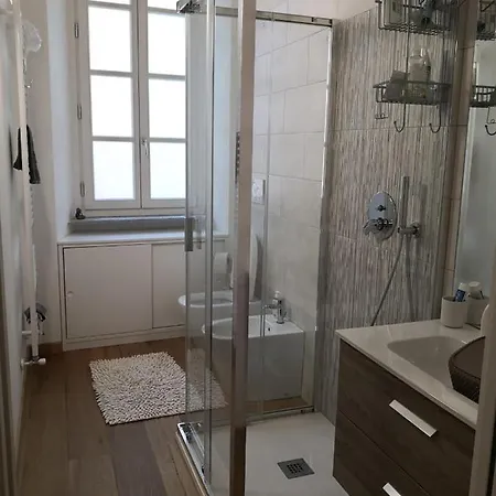 Casa Del Conte Massimiliano Roero *