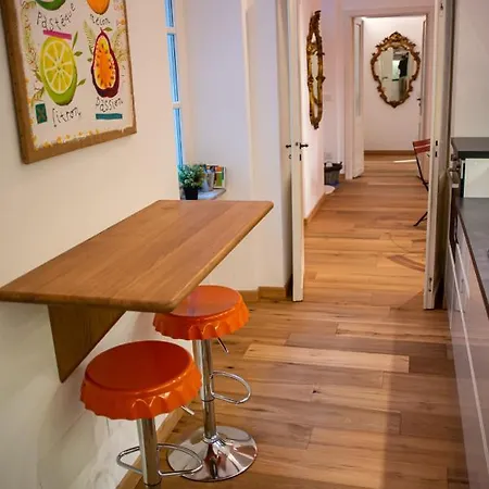 Casa Del Conte Massimiliano Roero *