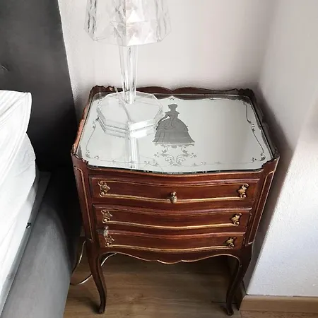 Casa Del Conte Massimiliano Roero *